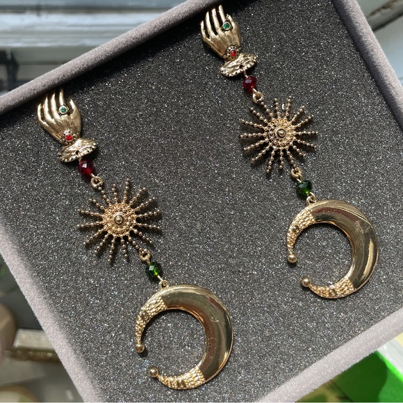 Nature Hand & Moon Statement Earrings - Ornate Dangles *Halloween Special* - Picture 5 of 13